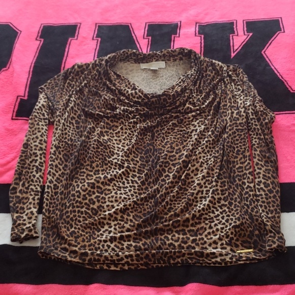 MICHAEL Michael Kors Tops - Gorgeous Michael Kors Animal Print Top